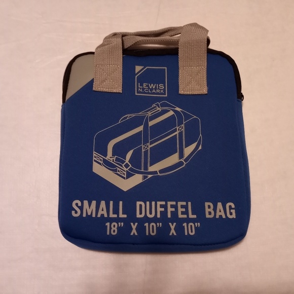 NWT WATER RESISTANT Lewis N Clark Heavy Duty Duffel Bag SM - Picture 3 of 3